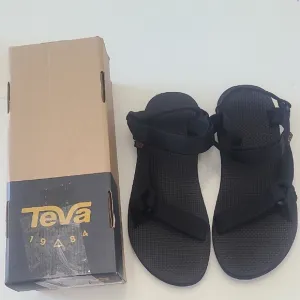 Teva Mens Black Sandals Original Universal Urban Size 12 NIB Cross Straps