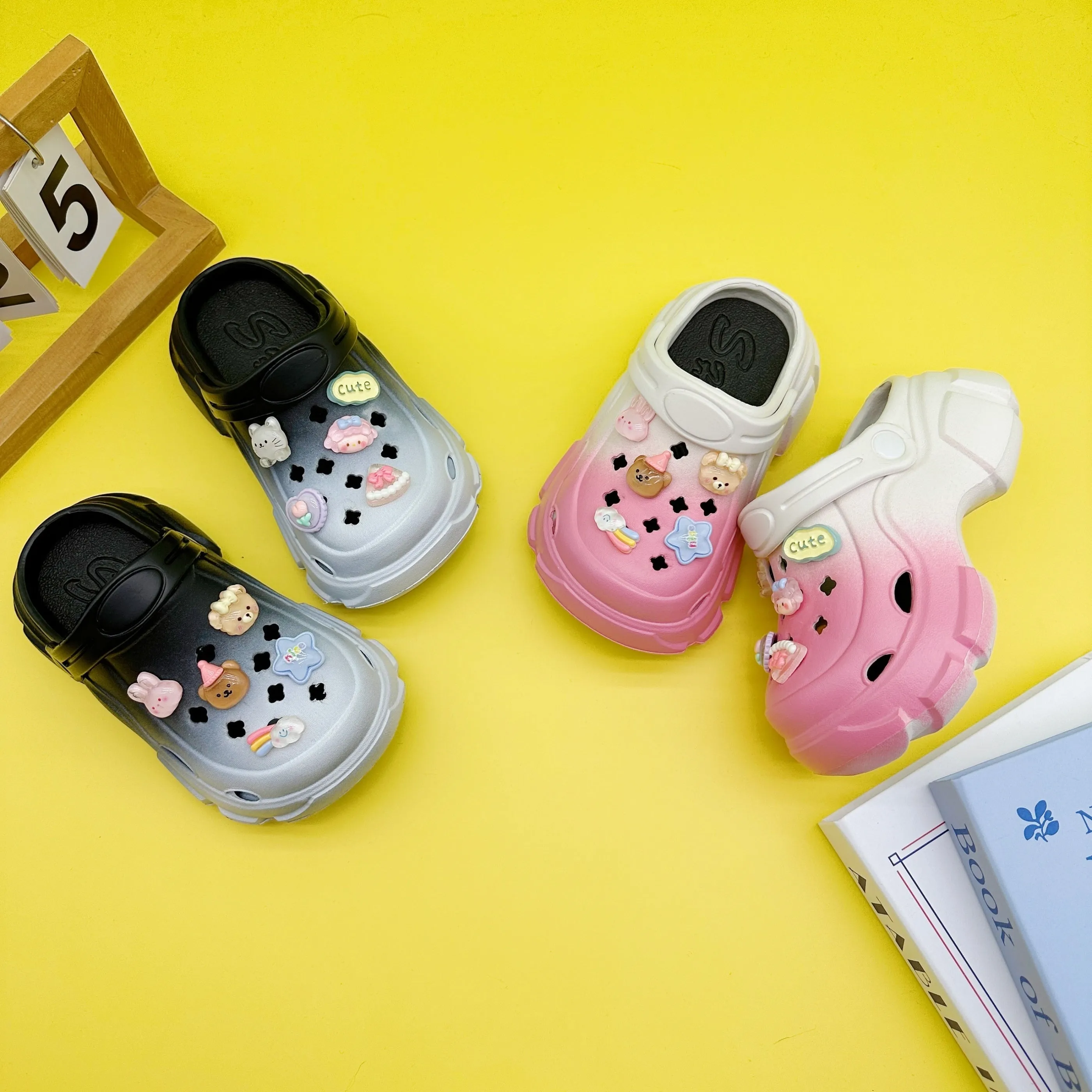 Trendy Cute Clogs For Girls, Non-slip Slip On Water Shoes For Outdoor Beach