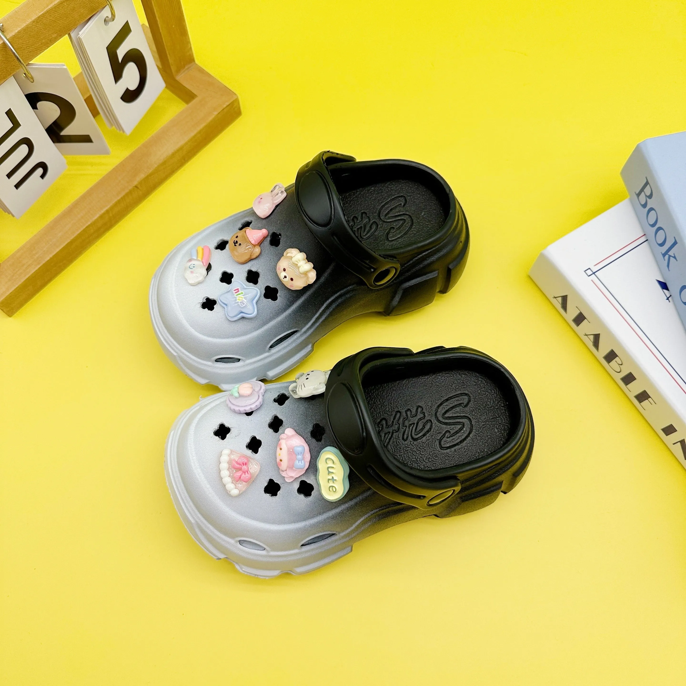 Trendy Cute Clogs For Girls, Non-slip Slip On Water Shoes For Outdoor Beach