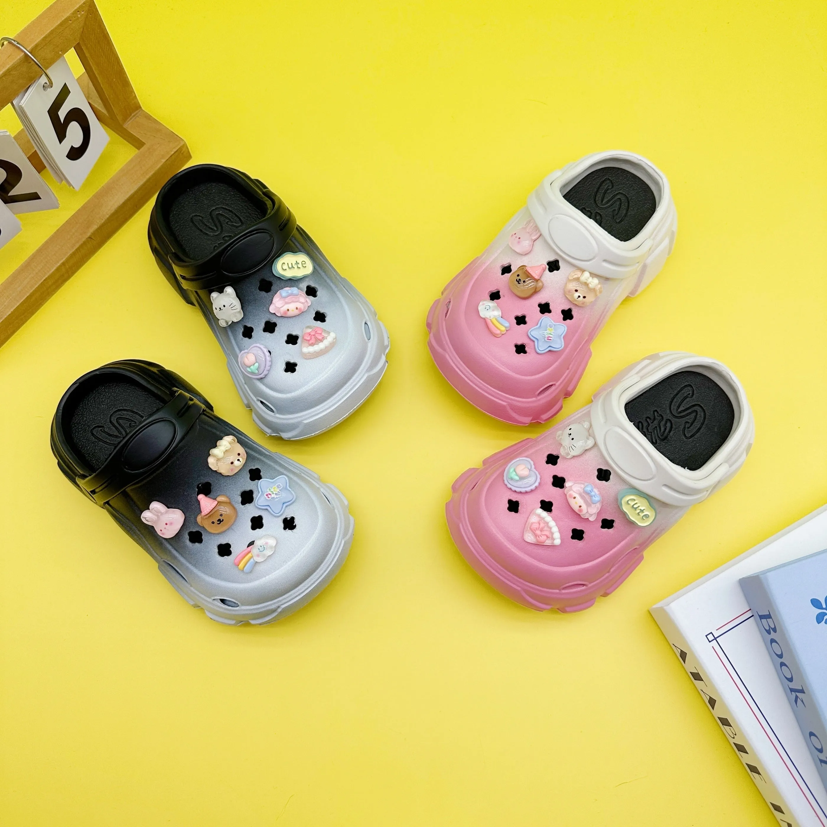 Trendy Cute Clogs For Girls, Non-slip Slip On Water Shoes For Outdoor Beach